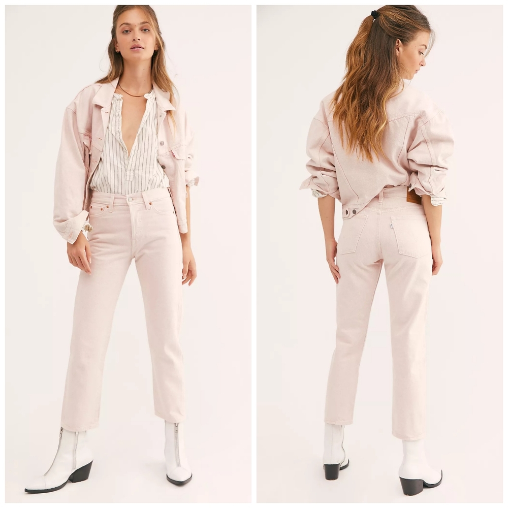 Levi's Wedgie Straight Pink Cropped Jeans